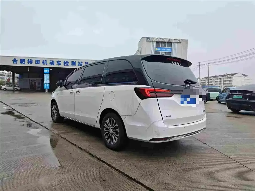 Buick GL8 2023 из CN, фото 7