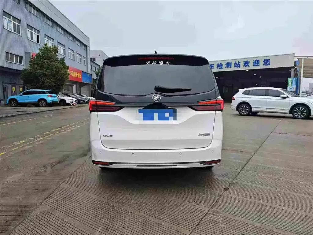 Buick GL8 2023 из CN, фото 9