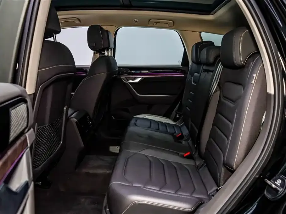 Volkswagen Touareg 2024 из CN, фото 8