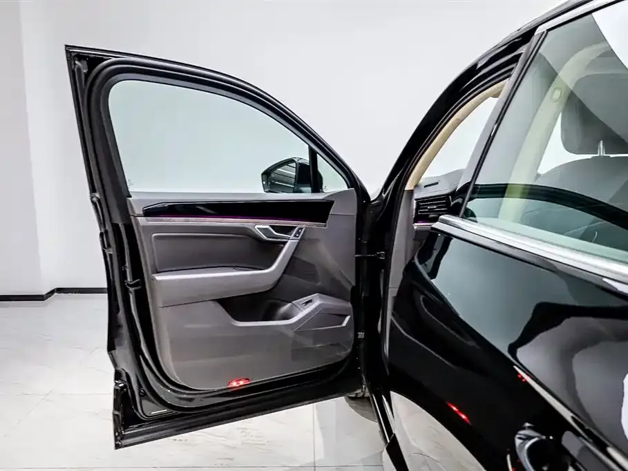 Volkswagen Touareg 2024 из CN, фото 4