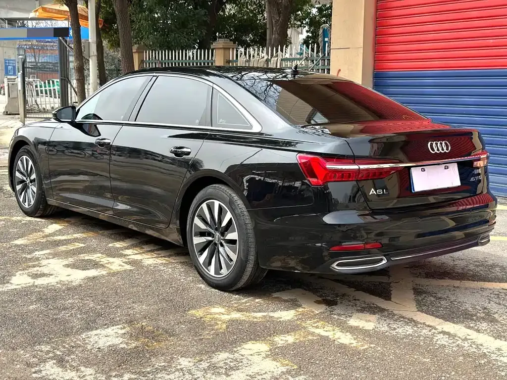 Audi A6L 2022 из CN, фото 9
