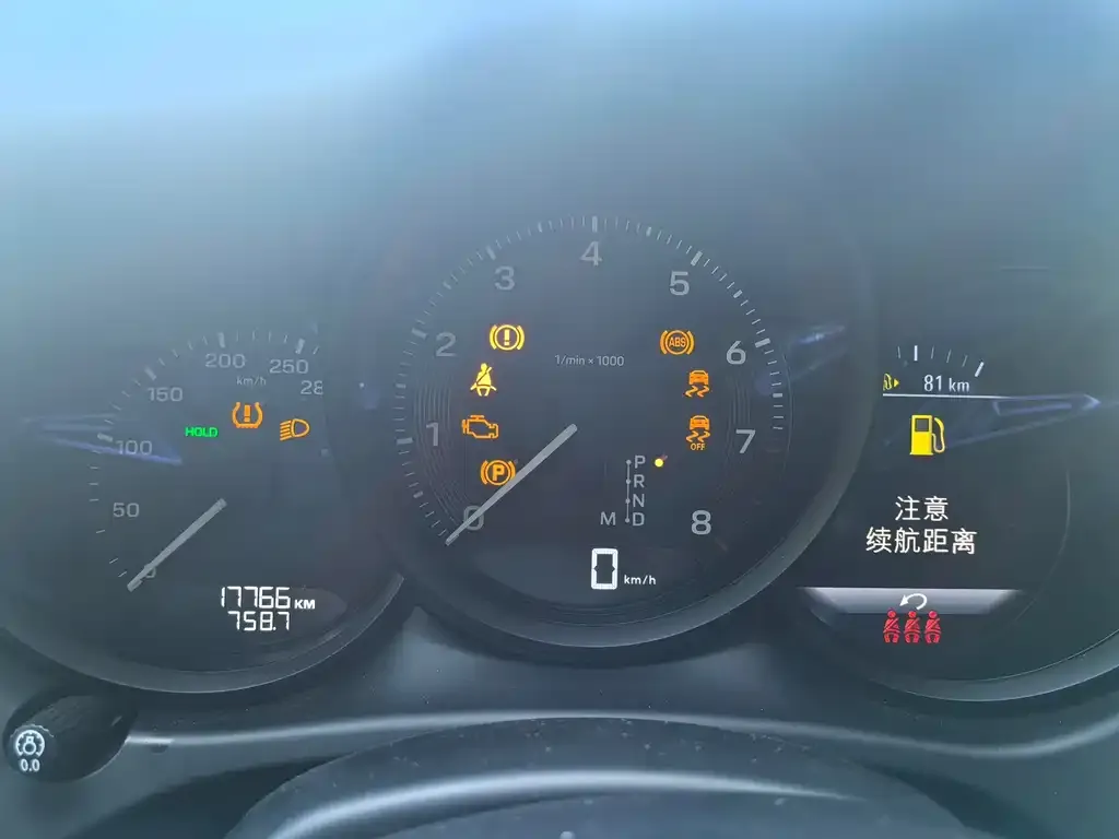 Porsche Macan 2024 из CN, фото 4