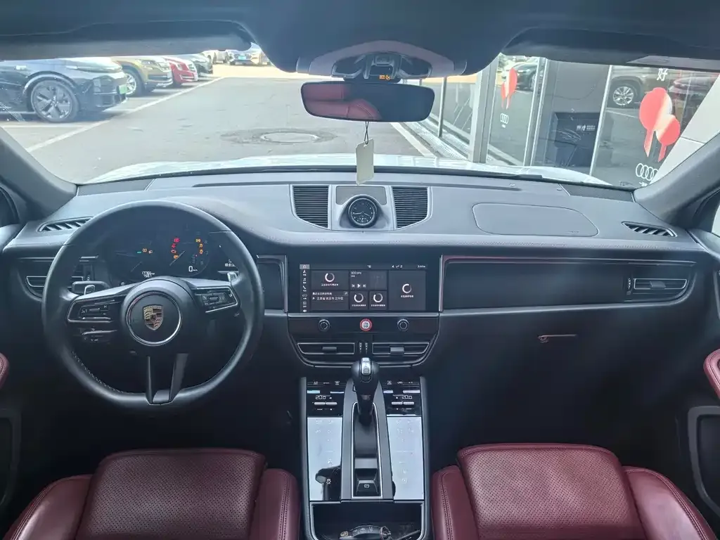 Porsche Macan 2024 из CN, фото 2