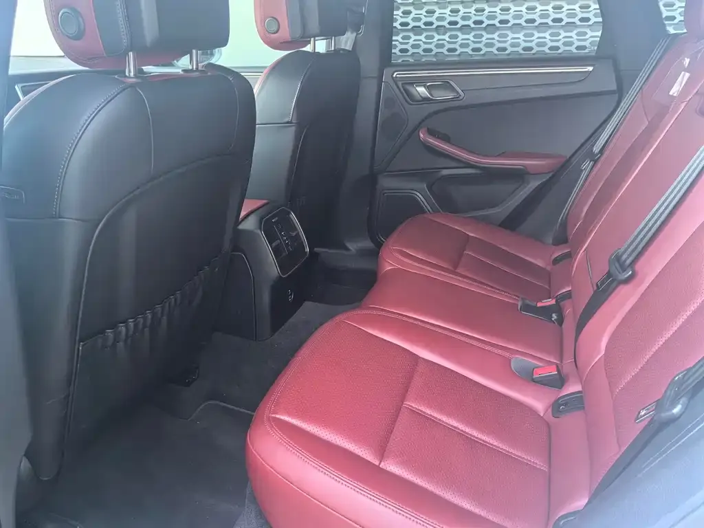 Porsche Macan 2024 из CN, фото 9