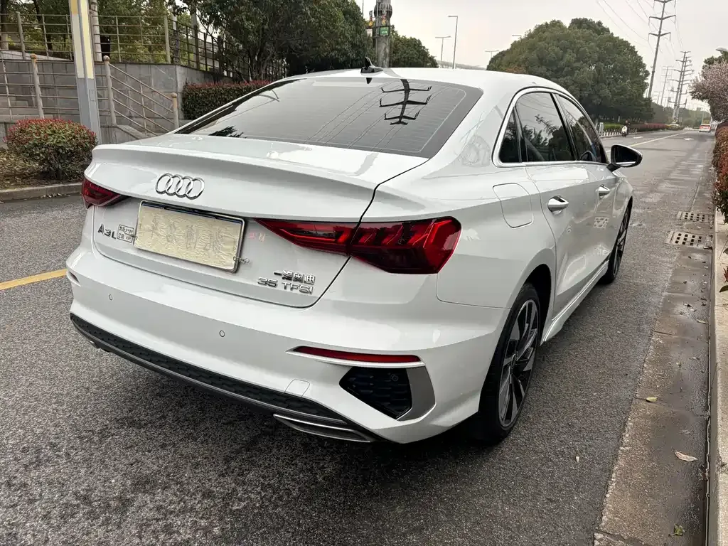 Audi A3 2023 из CN, фото 9