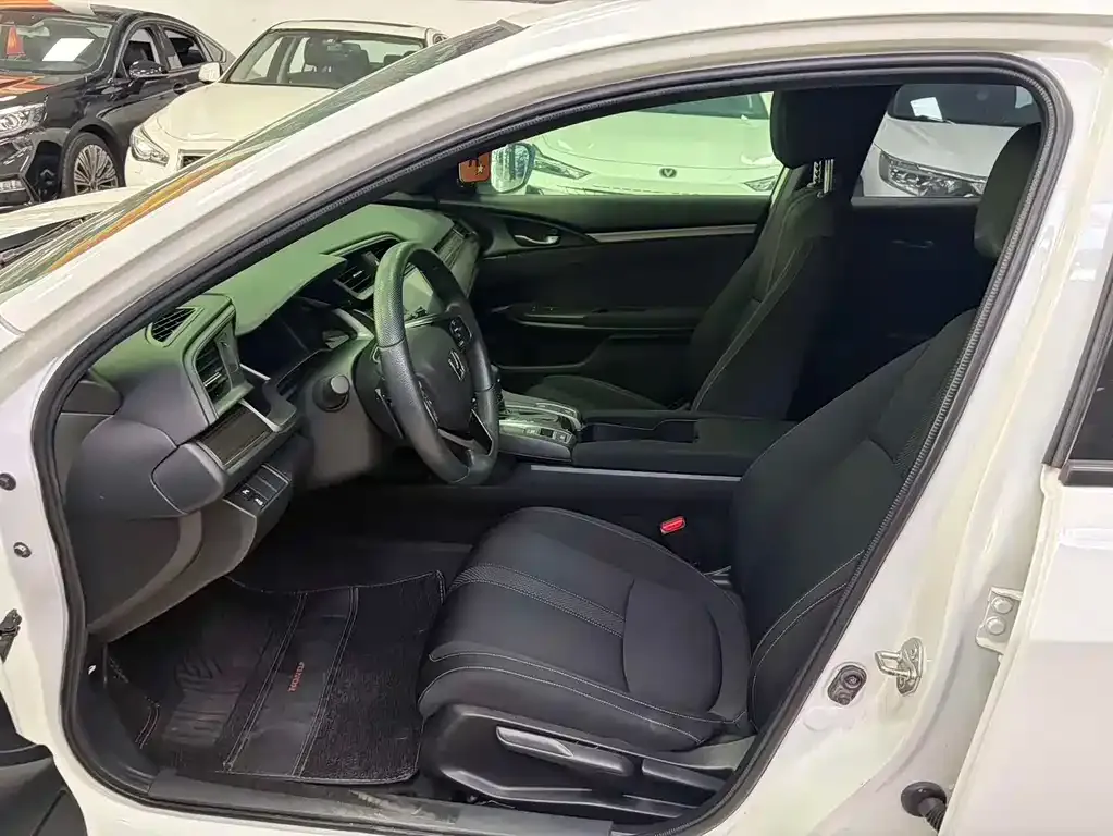 Honda Civic — фото 6