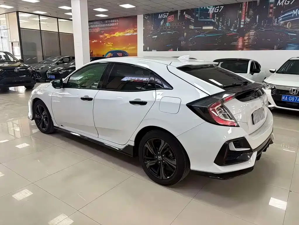 Honda Civic — фото 8