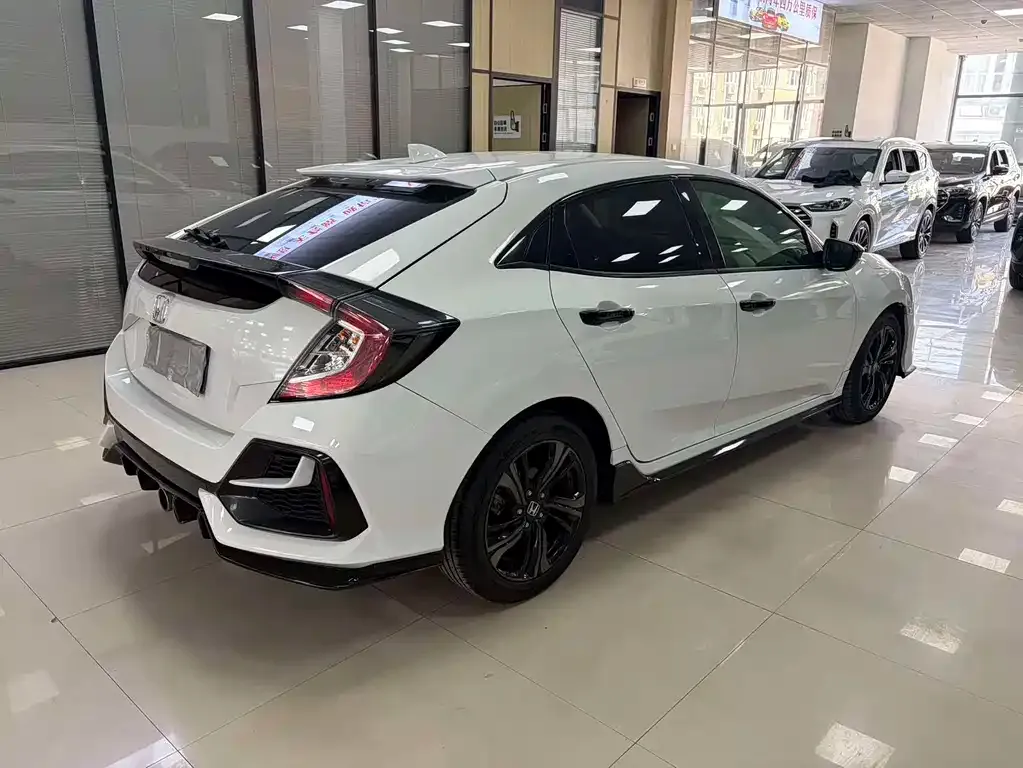 Honda Civic — фото 5
