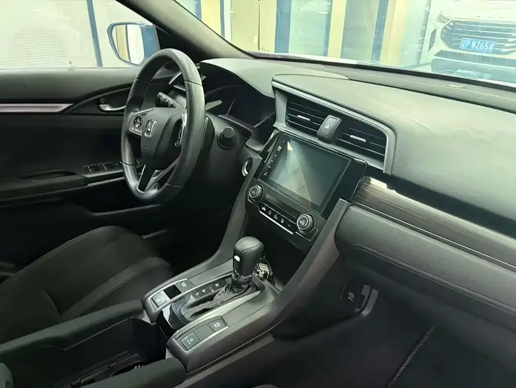 Honda Civic — фото 3