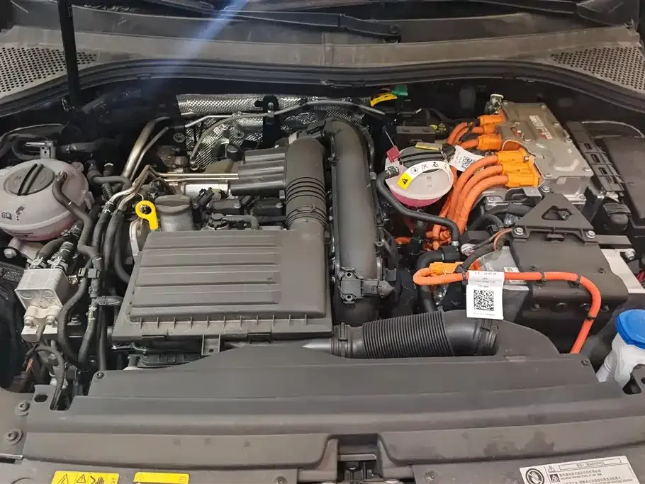 Volkswagen Tiguan L New Energy — фото 4