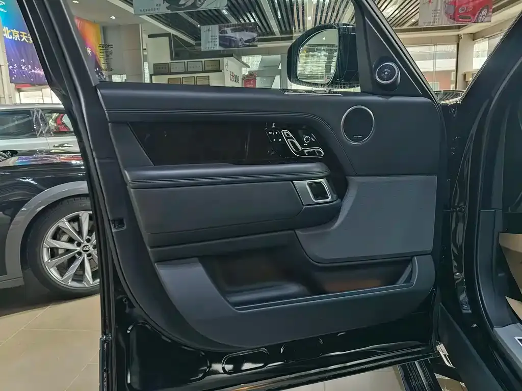 Land Rover Range Rover — фото 10