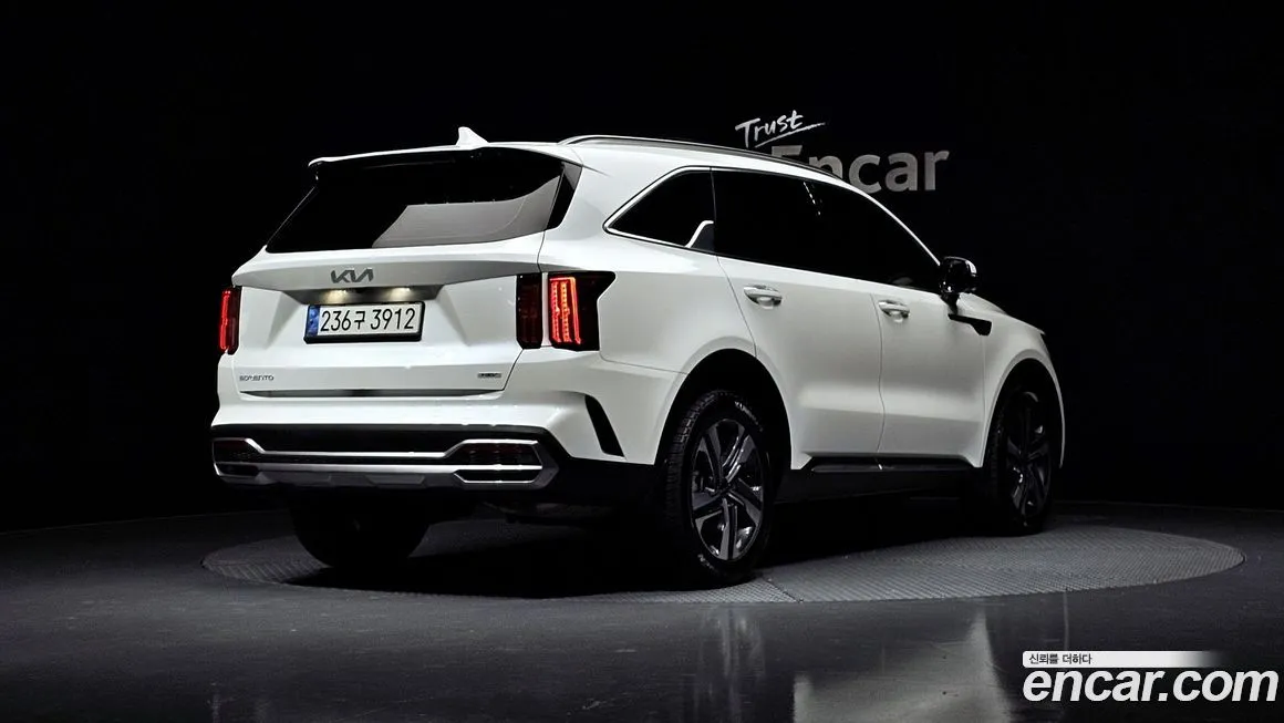 Kia Sorento — фото 6