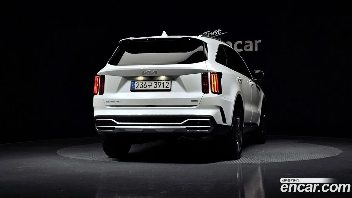 Kia Sorento — фото 5