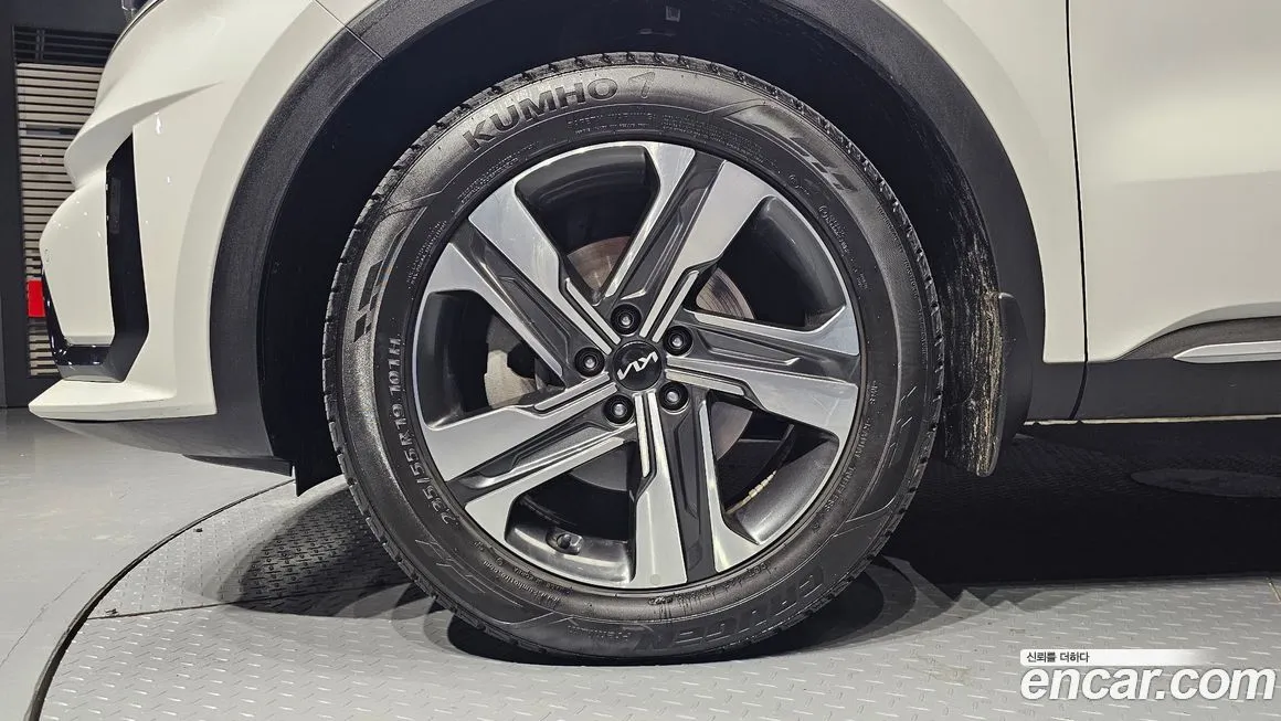 Kia Sorento — фото 7