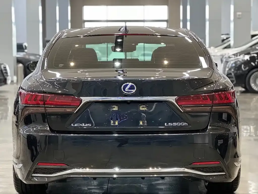 Lexus LS 2021 из CN, фото 3