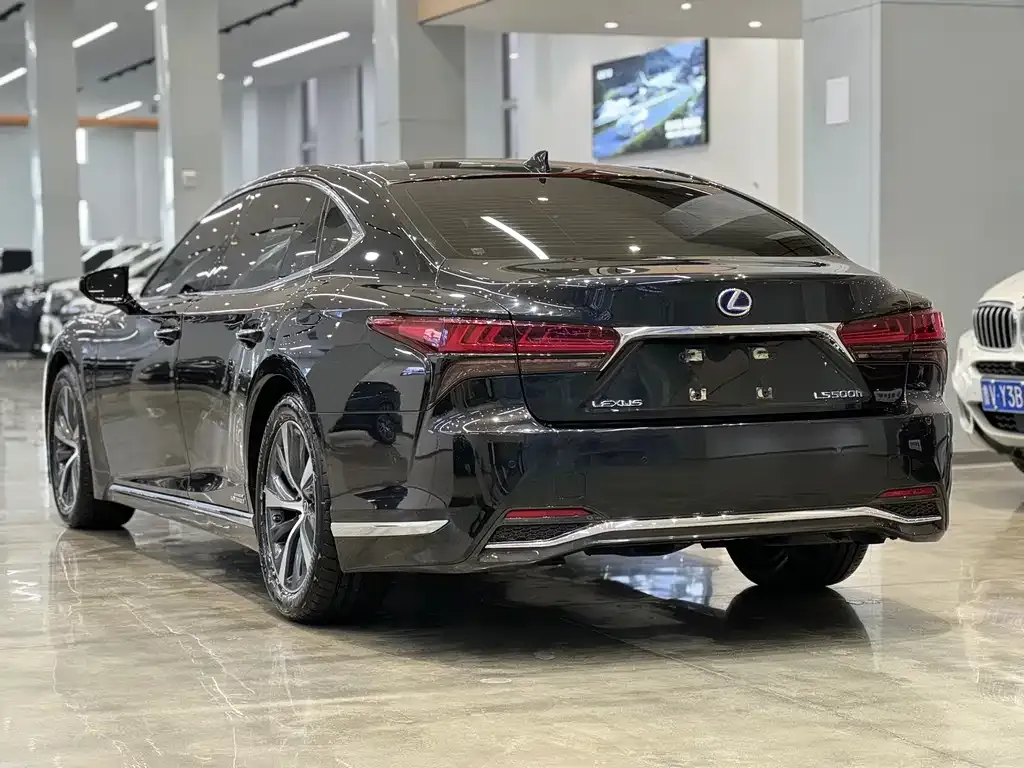 Lexus LS 2021 из CN, фото 9