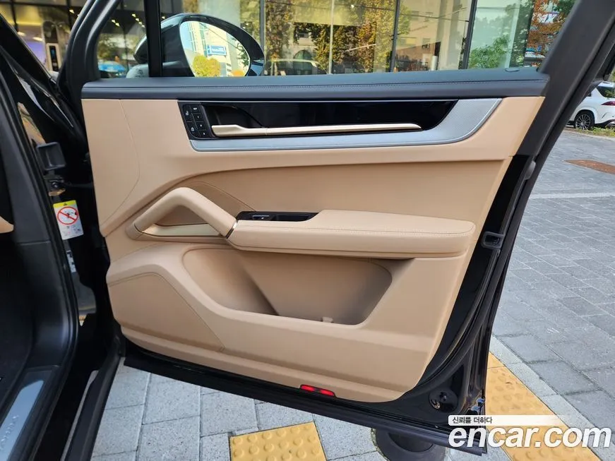 Porsche Cayenne 2026 из KR, фото 9