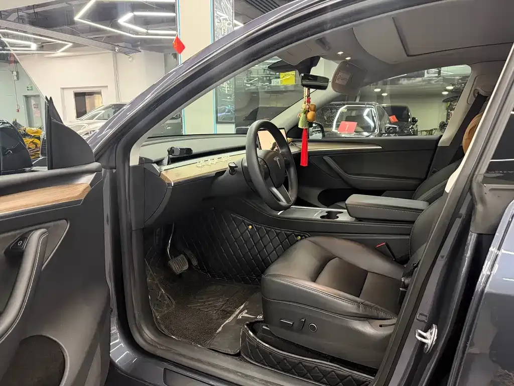 Tesla Model Y 2022 из CN, фото 7