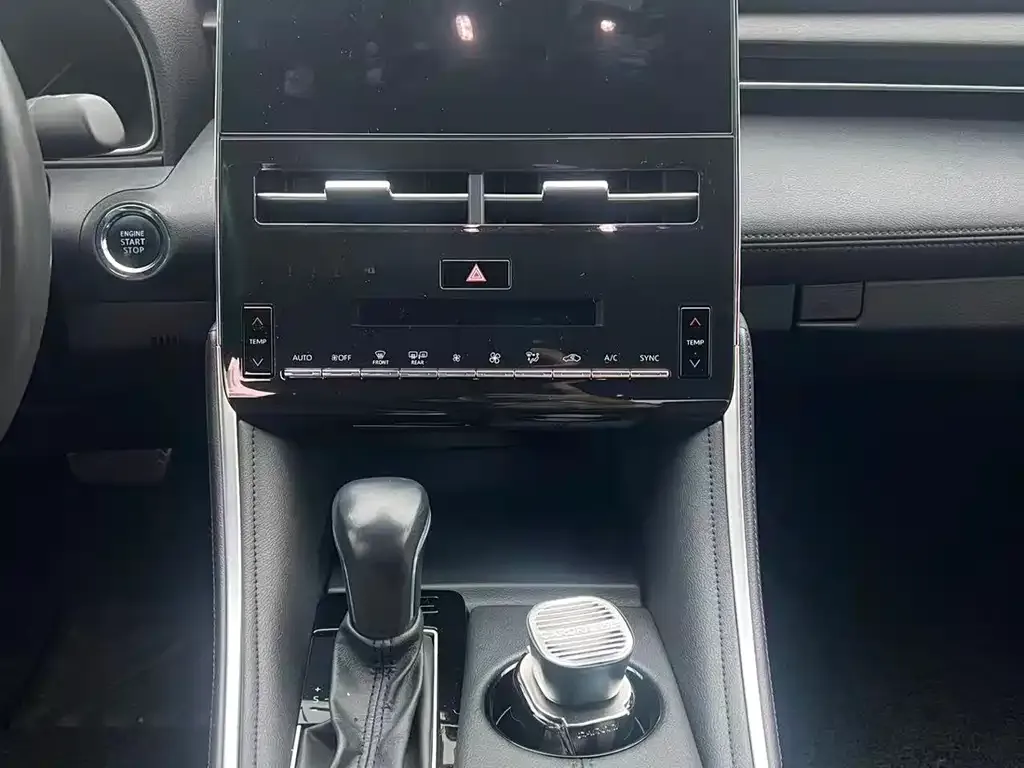 Toyota Avalon 2022 из CN, фото 4