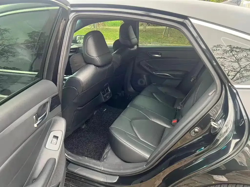 Toyota Avalon 2022 из CN, фото 9