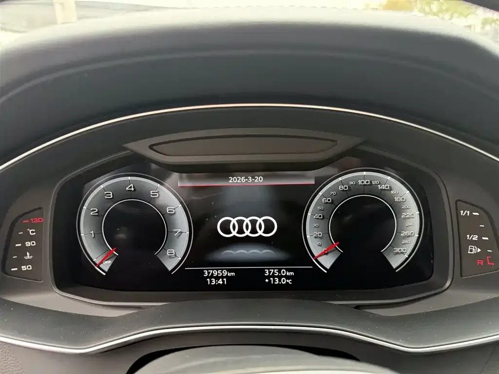 Audi A6L 2023 из CN, фото 2