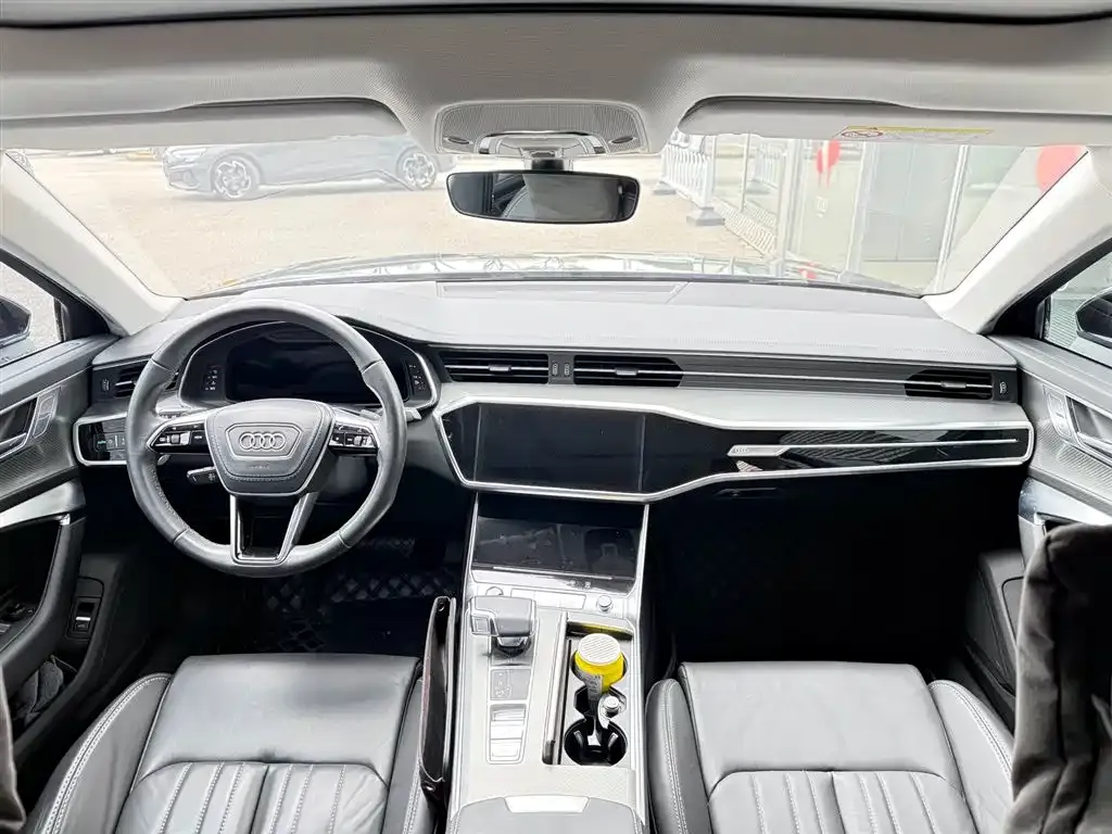 Audi A6L 2023 из CN, фото 3