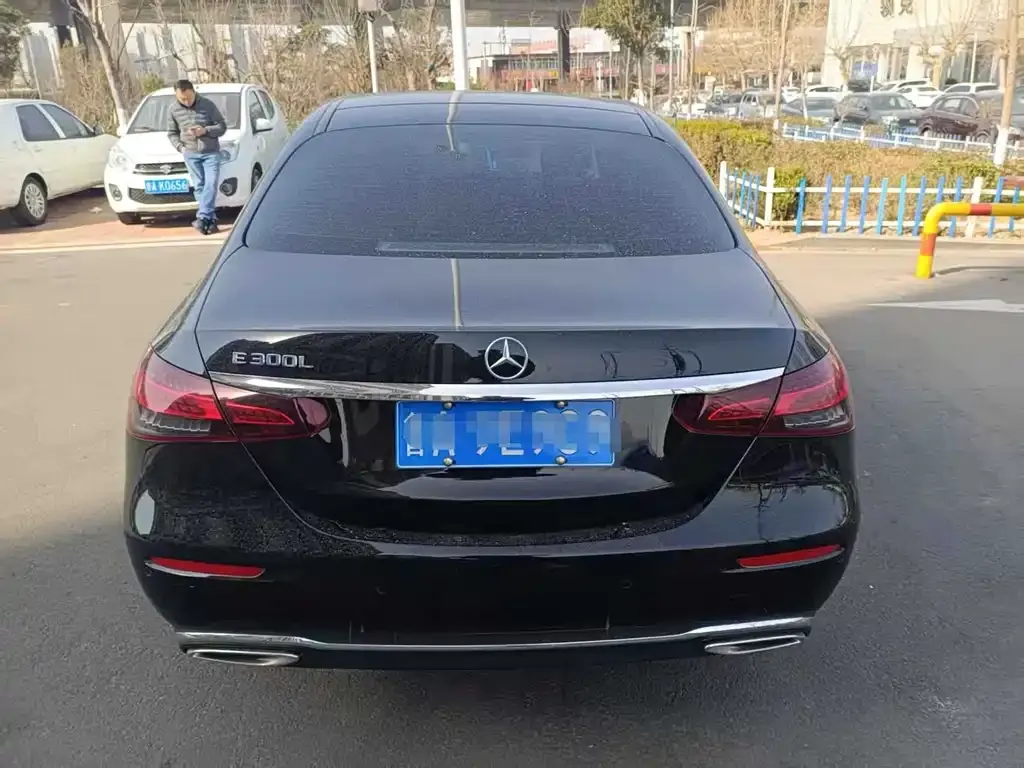 Mercedes-Benz E-Class 2023 из CN, фото 5