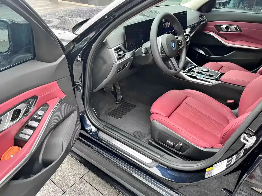 BMW i3 2024 из CN, фото 3