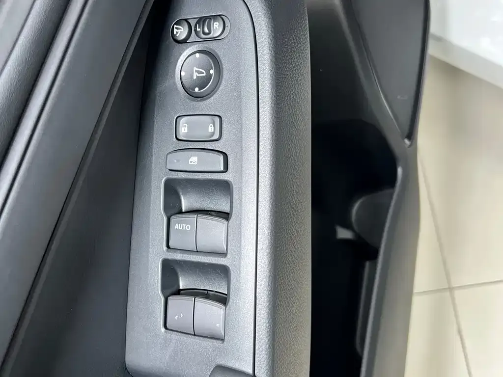 Honda Vezel 2023 из CN, фото 9