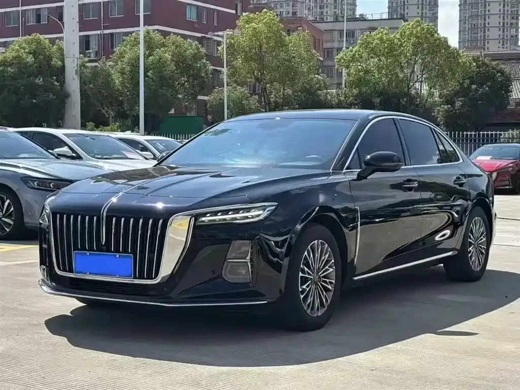 Hongqi H5 — фото 1