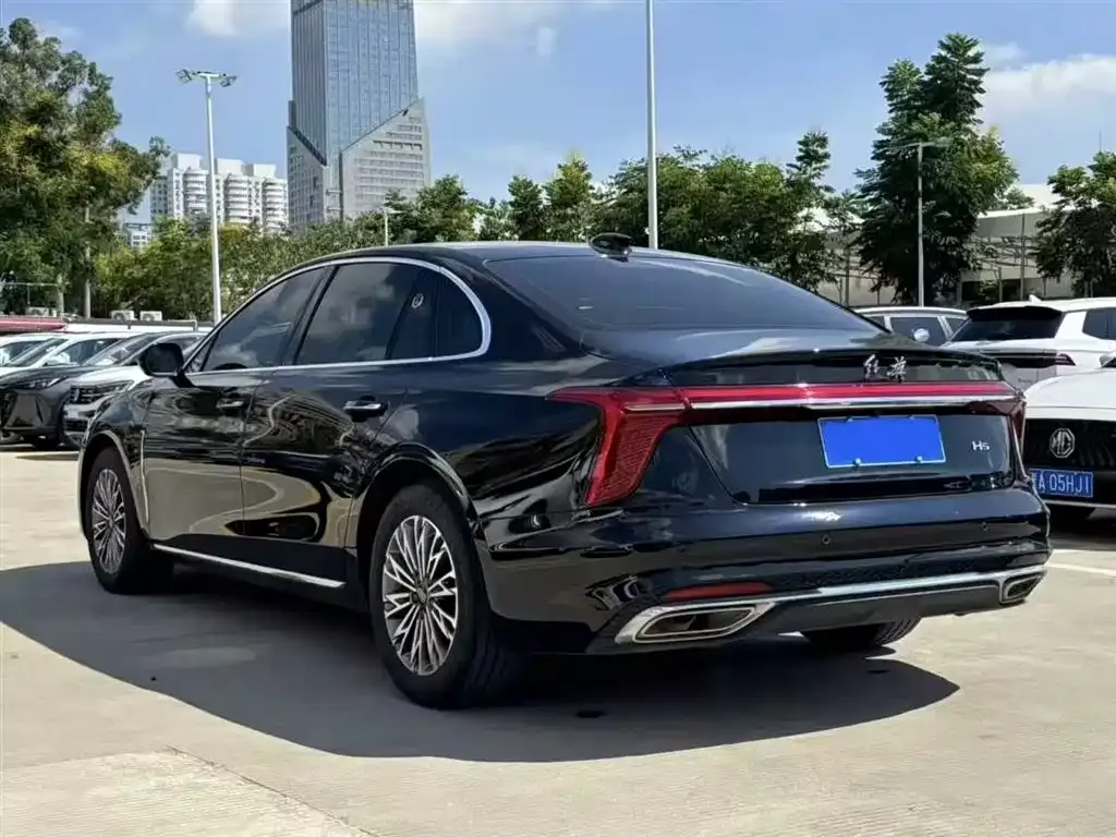 Hongqi H5 — фото 9