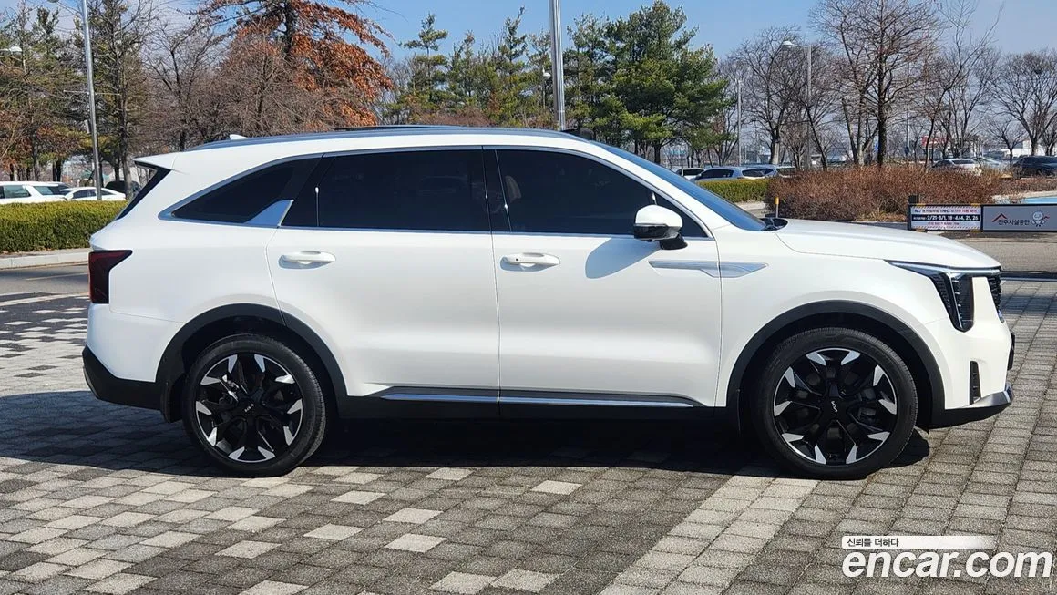 Kia Sorento — фото 9