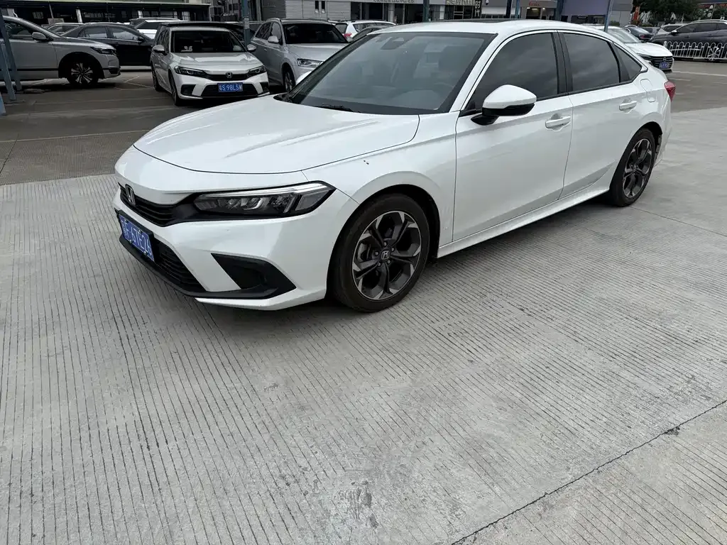 Honda Civic — фото 1