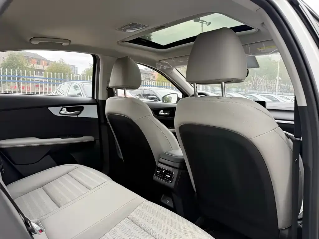 Kia K3 2025 из CN, фото 10