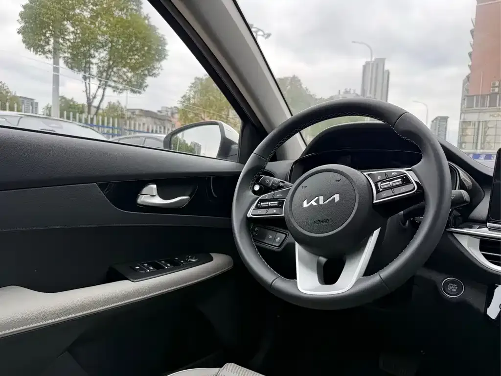Kia K3 2025 из CN, фото 2