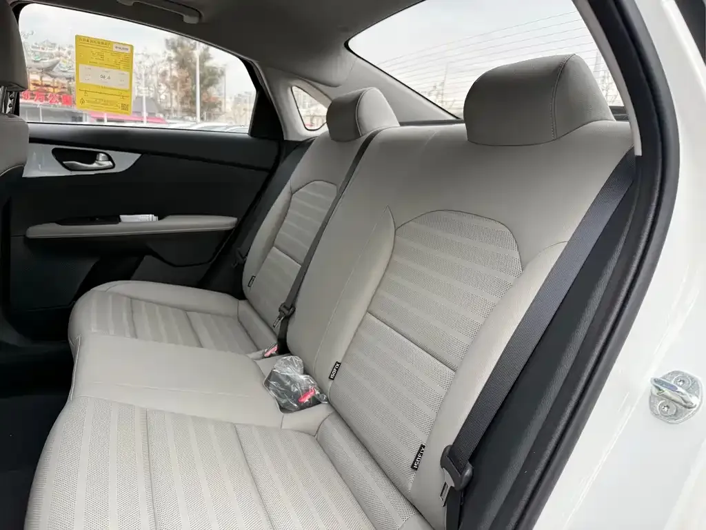 Kia K3 2025 из CN, фото 8