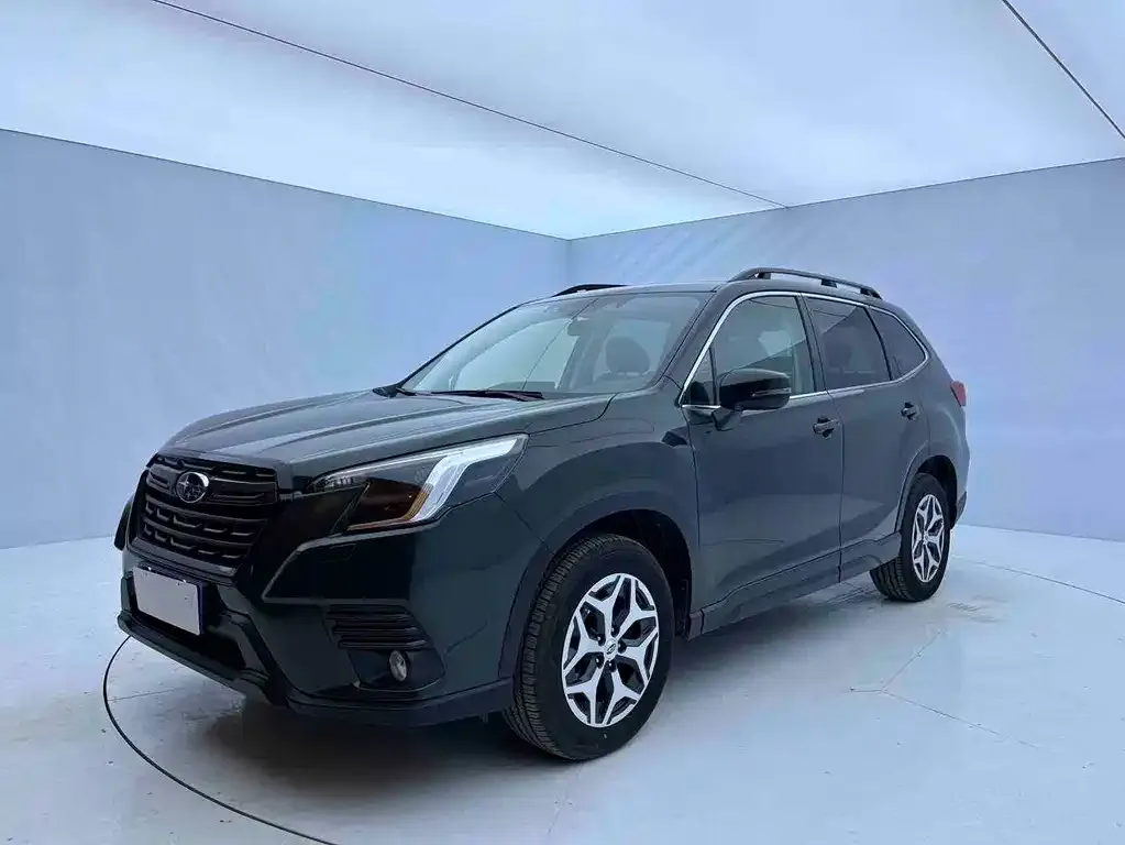 Subaru Forester 2023 из CN, фото 1