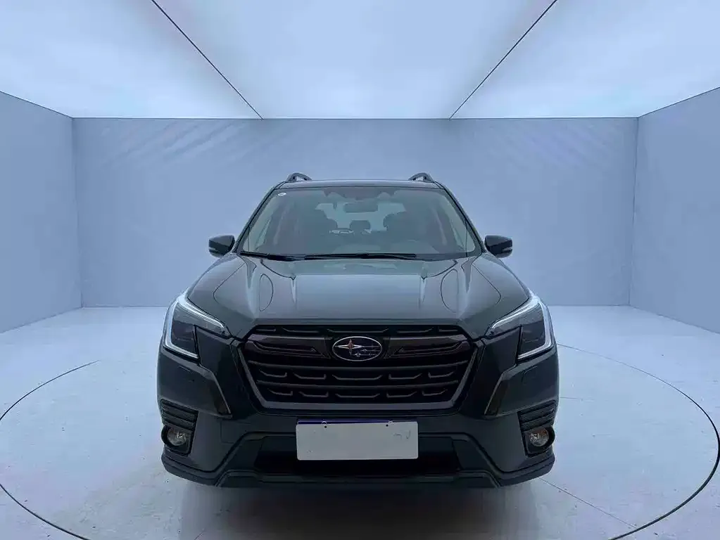 Subaru Forester 2023 из CN, фото 5