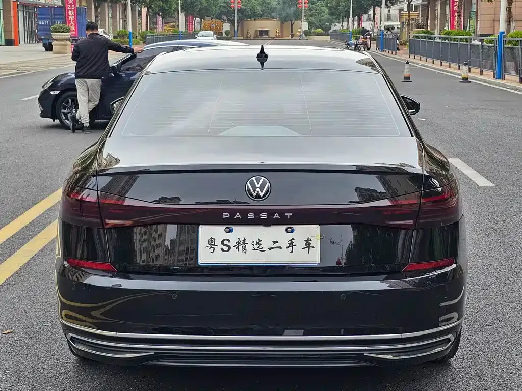 Volkswagen Passat — фото 3
