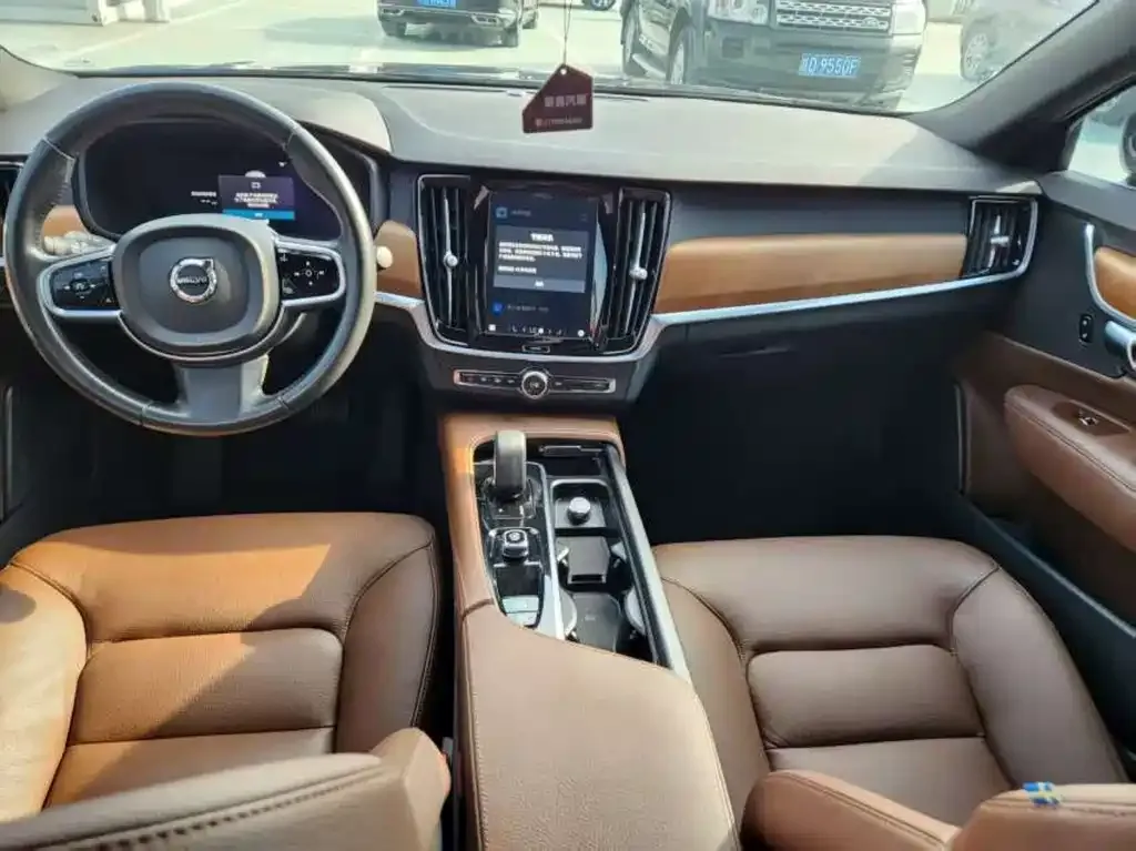 Volvo S90 — фото 9