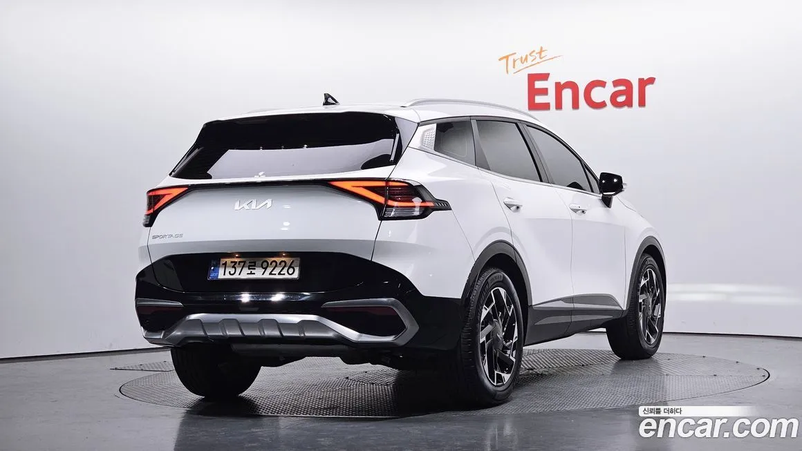 Kia Sportage — фото 8