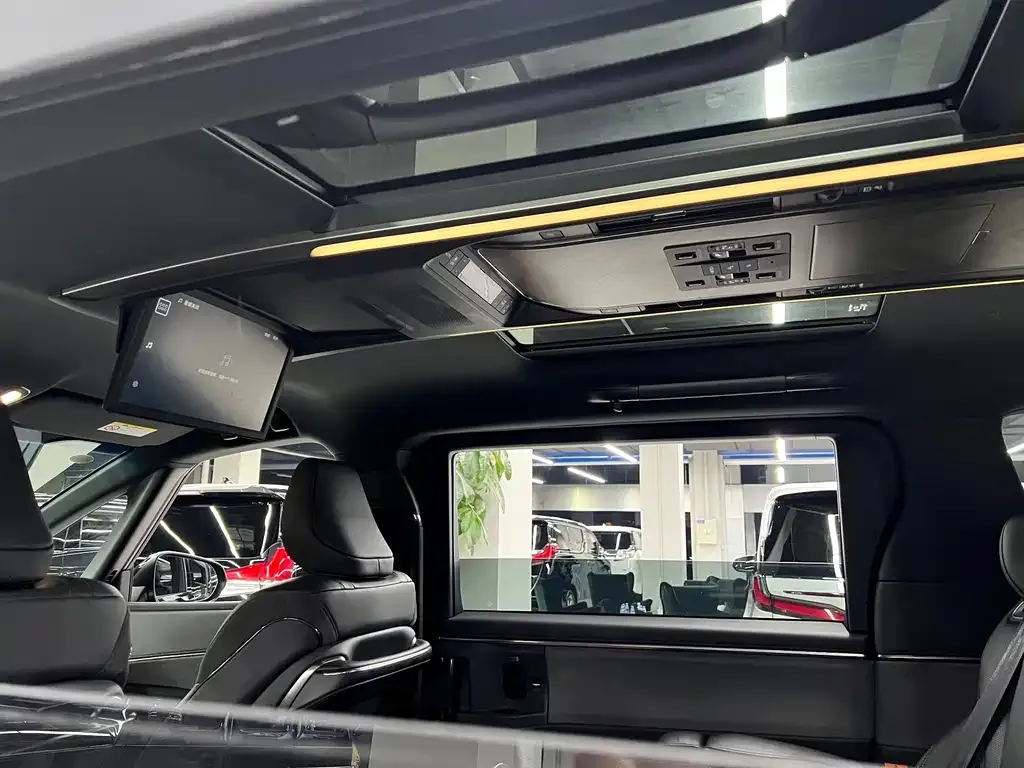 Lexus LM 2023 из CN, фото 10