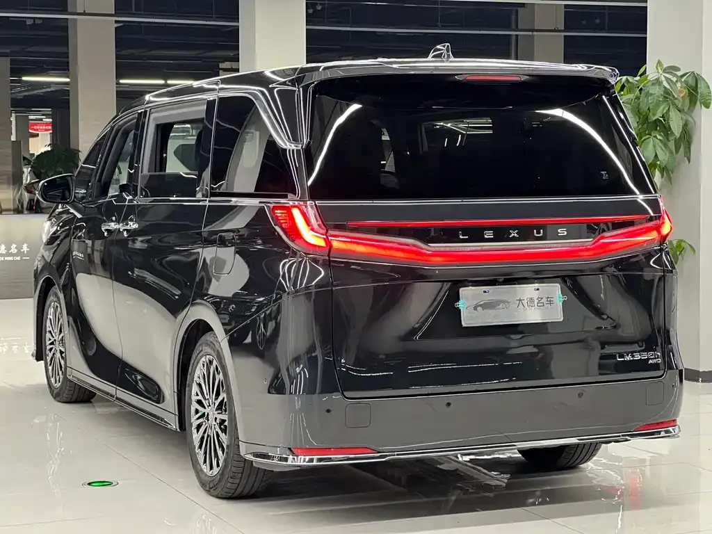 Lexus LM 2023 из CN, фото 8