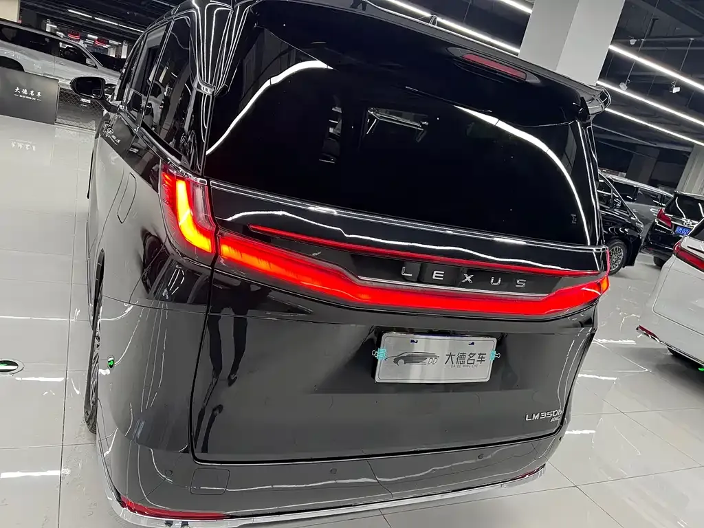 Lexus LM 2023 из CN, фото 9