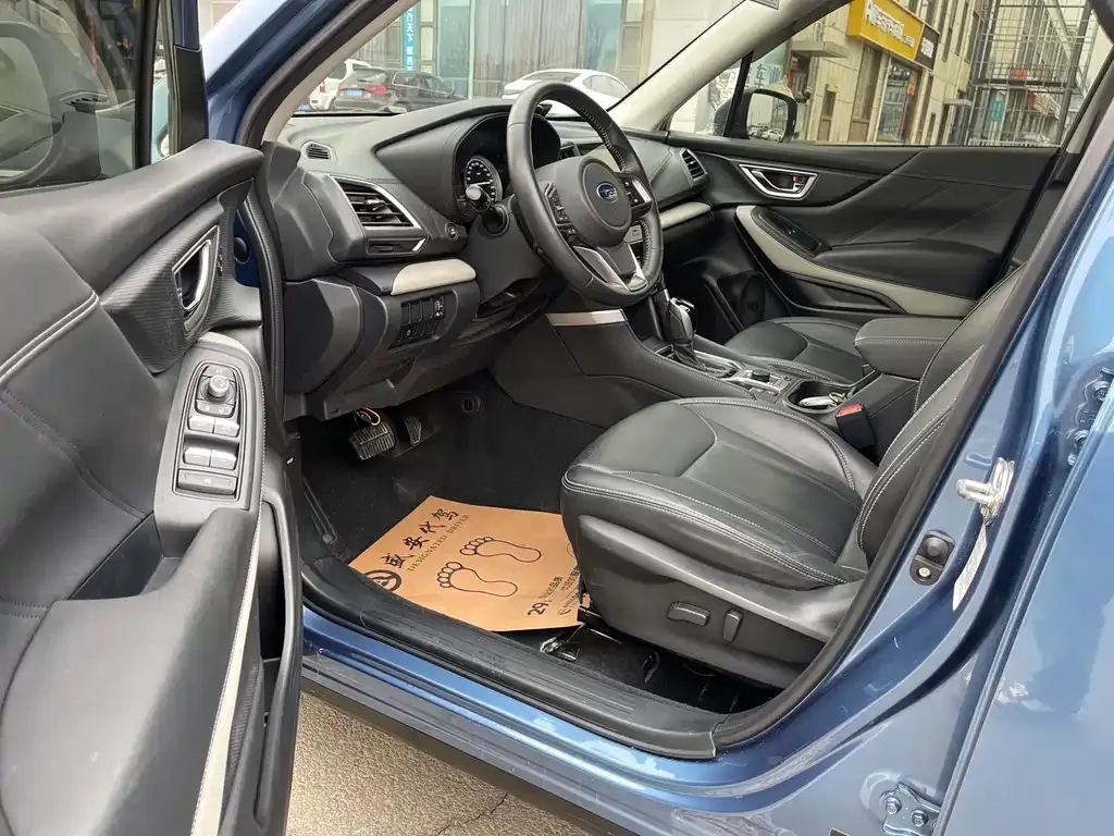 Subaru Forester 2022 из CN, фото 7