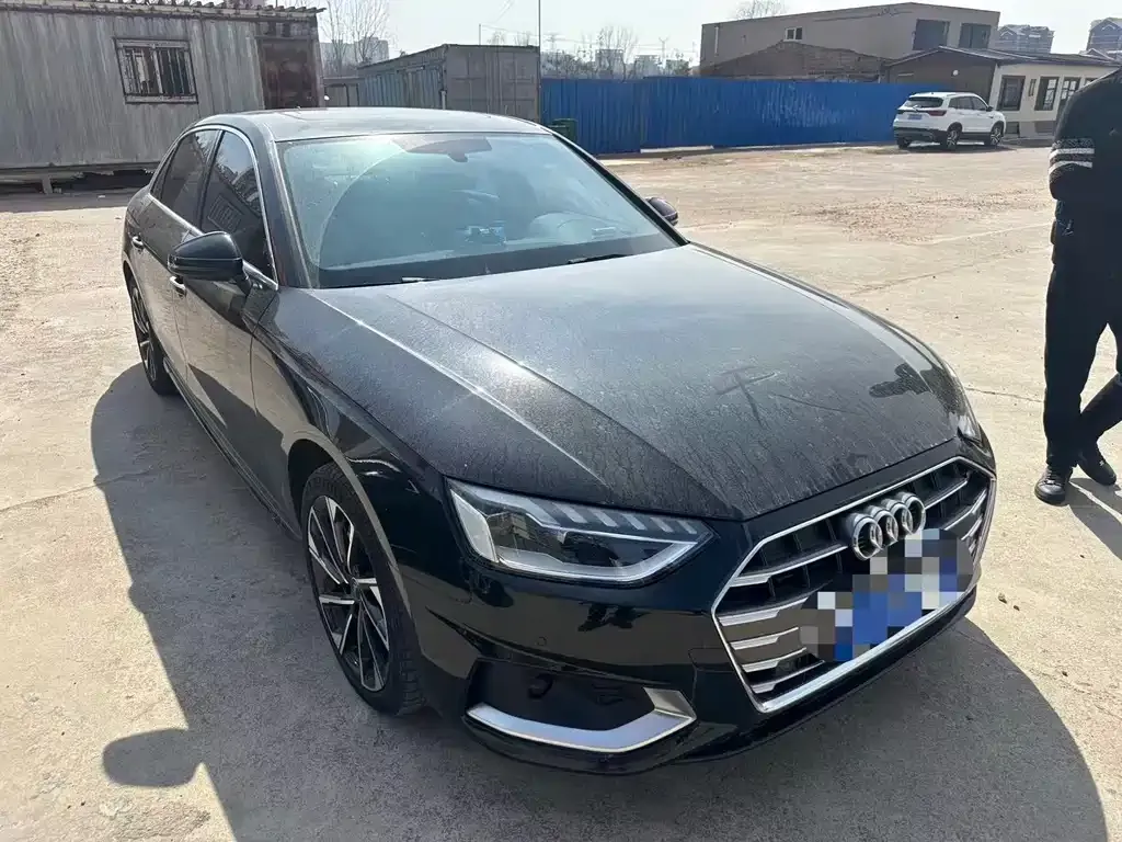 Audi A4L 2022 из CN, фото 7