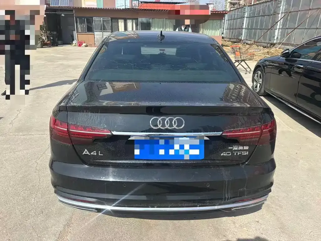 Audi A4L 2022 из CN, фото 9