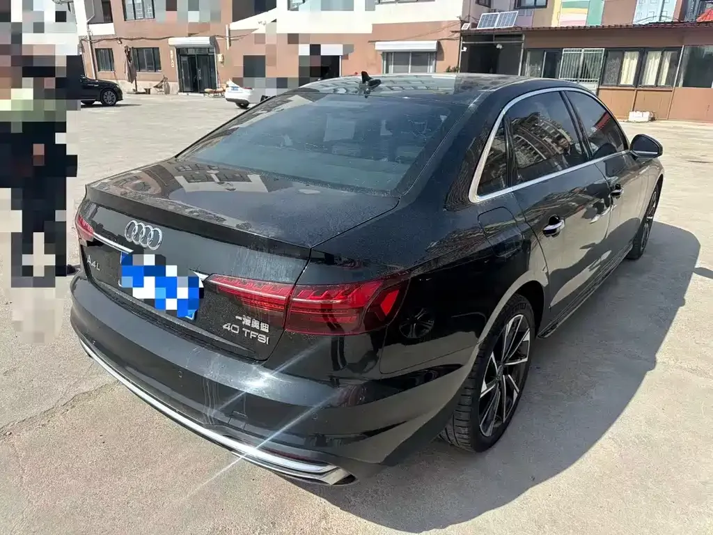Audi A4L 2022 из CN, фото 10