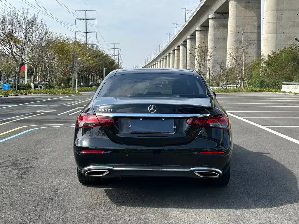 Mercedes-Benz E-Class 2023 из CN, фото 7
