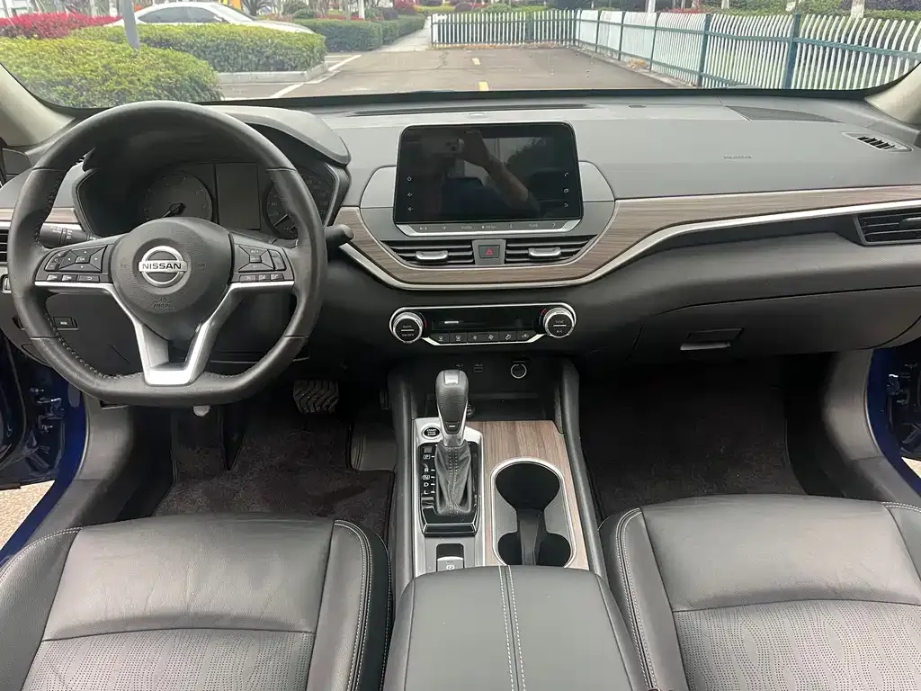 Nissan Teana — фото 2